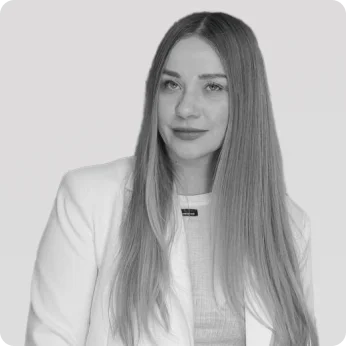 Кравцова Ксенія